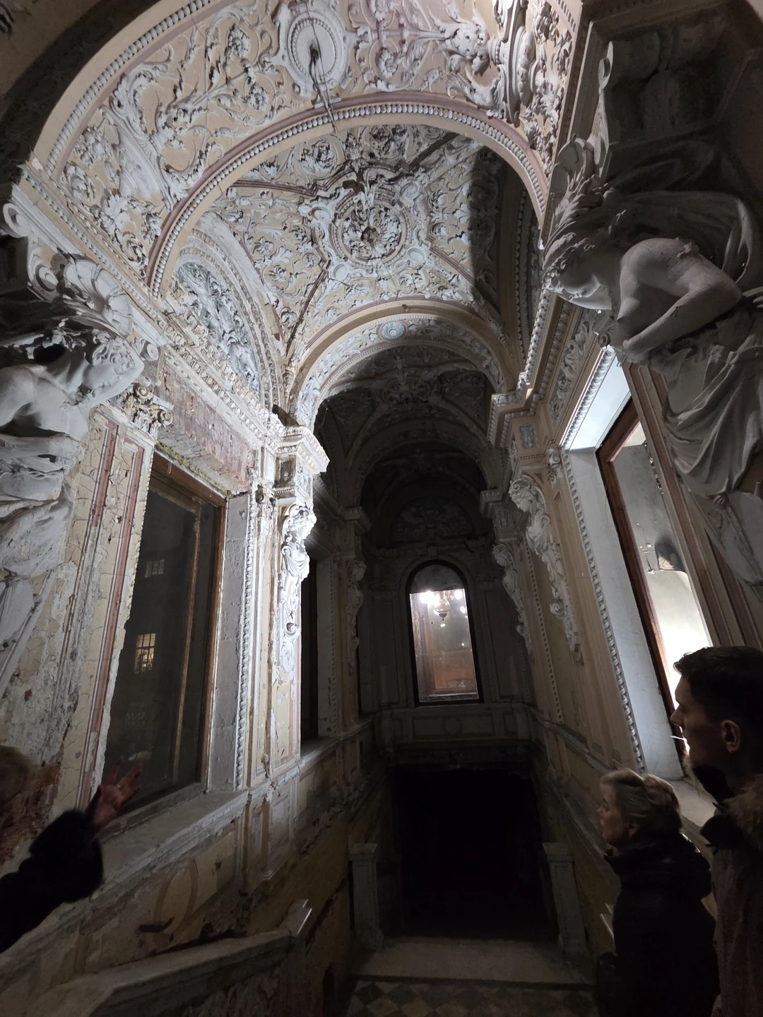 Нашей компании друзей понравилось, за что спасибо организаторам. Единственное, я не могу сказать, что цена билета