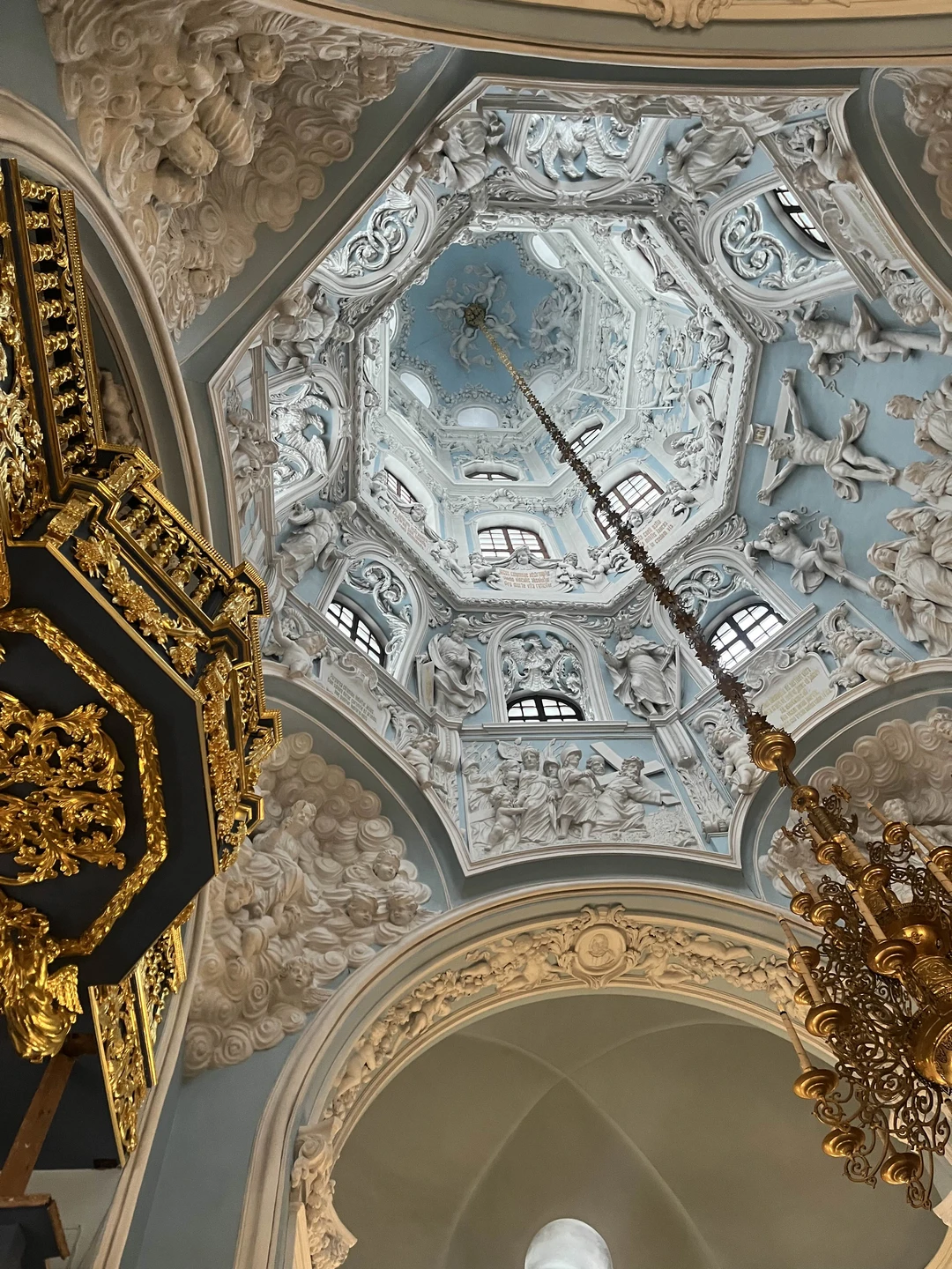 Спасибо огромное чудесному гиду Алине! Замечательная экскурсия! Насыщенная, легкая, интересная и очень увлекательная! От души рекомендую