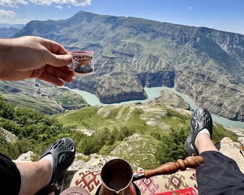 Бархан Сарыкум, Сулакский каньон, прогулка на катере и Тёщин язык