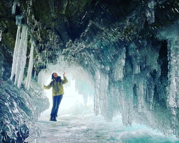 Пролив Ольхонские ворота, ледяные гроты, мыс Бурхан и возвращение в Иркутск