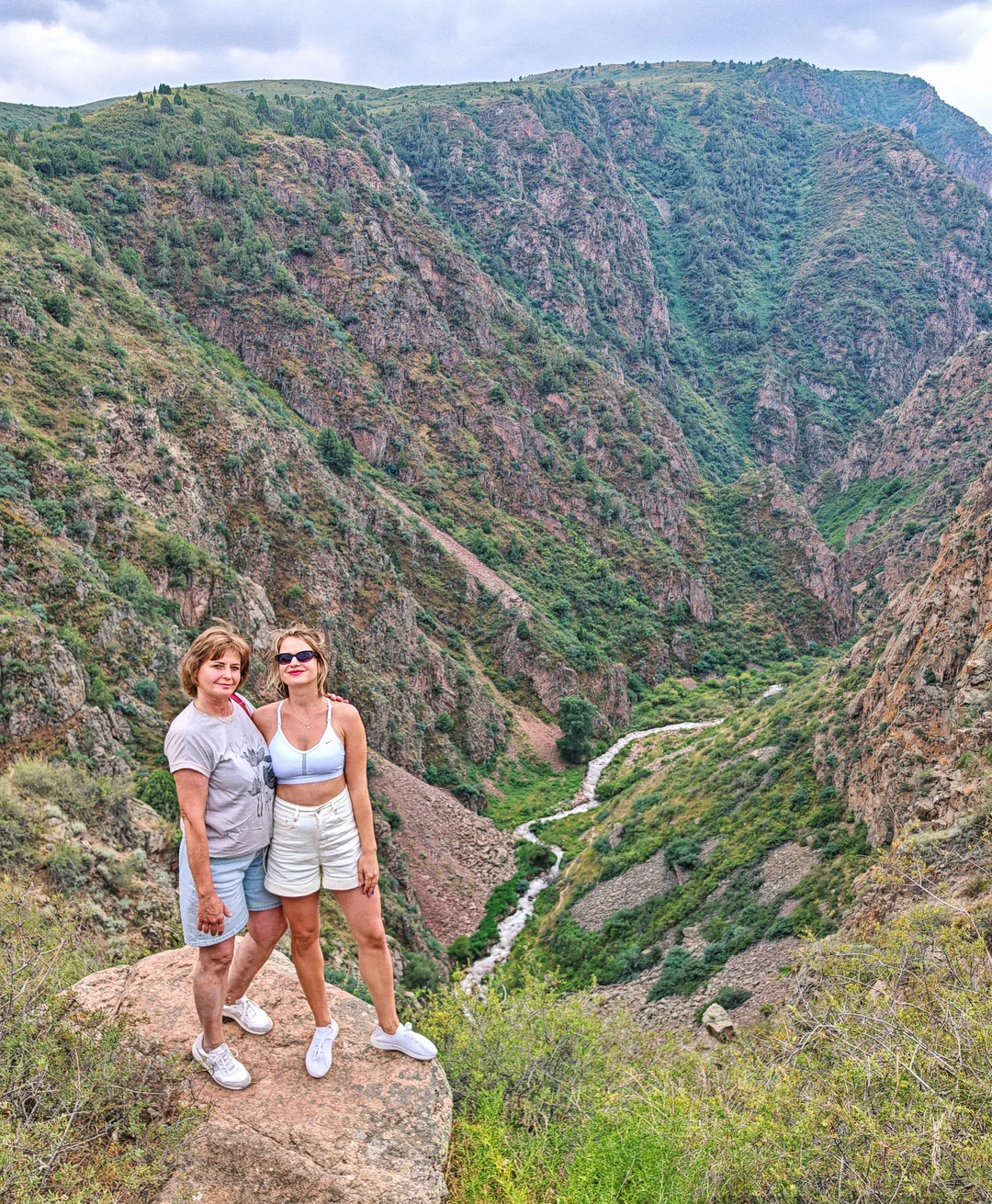 Потрясающцю экскурсию нам провел Азим 😍 Мы влюбились в красоты такой замечательной страны ❤️ Ответы на
