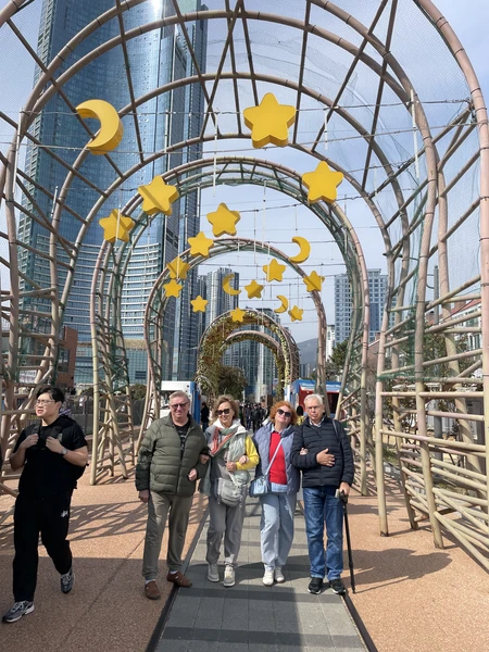 Экскурсия понравилась, за несколько часов успели посмотреть все, что было запланировано. Евгения отлично справилась со своей задачей! От