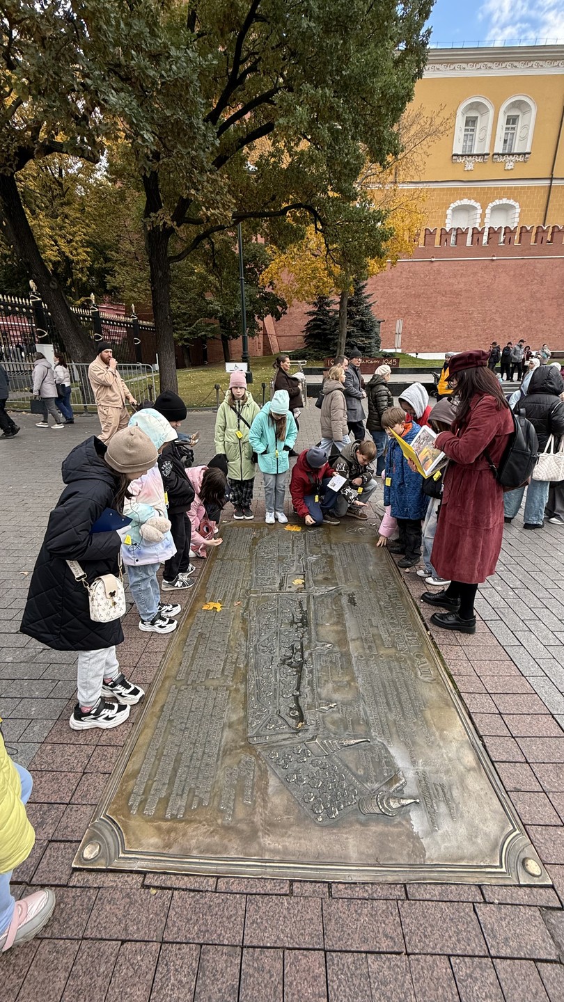«Тайны Красной площади»: экскурсия-квест для детей 7-15 лет (Измайлова)
