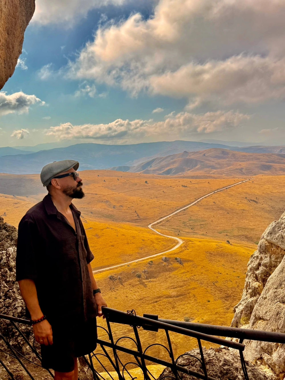 Фотопутешествие из Баку: Радужные горы, Розовое озеро и Бешбармак (13/26)