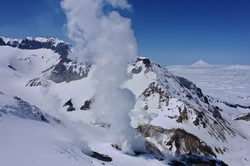 На снегоходе к Мутновскому вулкану