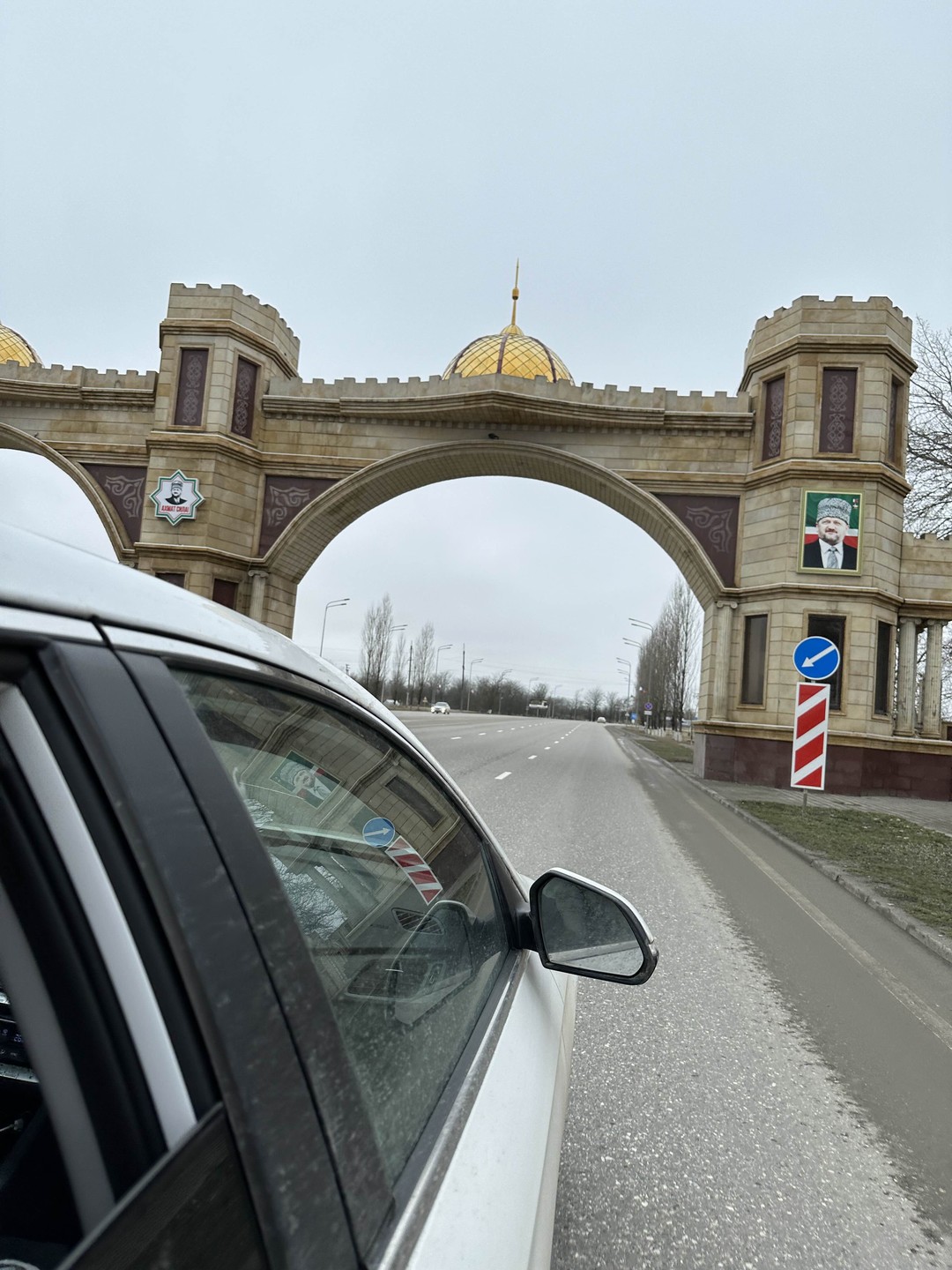 Отличный гид, время в дороге прошло абсолютно не заметно, так как всю дорогу мы слушали историю Чечни и Дагестана😍