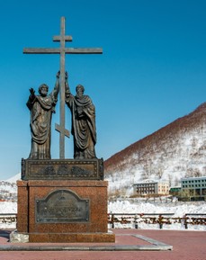 Памятник Петру и Павлу