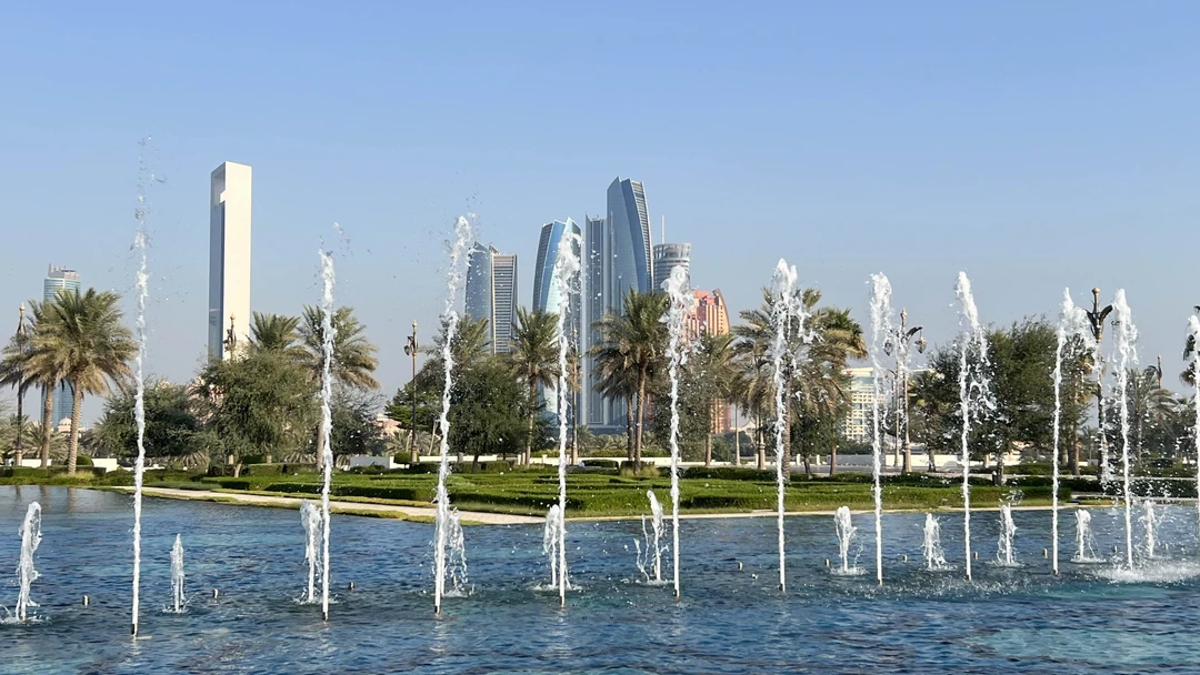 Экскурсия из Дубая в Абу-Даби в мини-группе (AP)