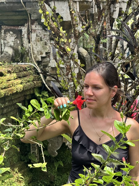 Отличная экскурсия, большое спасибо гиду Силе, прекрасно владеет русским языком, шутит, атмосфера в поездке чудесная! Узнали