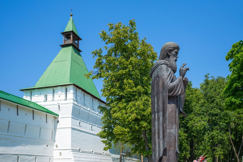 Город преподобного Сергия: экскурсия и подъём на колокольню