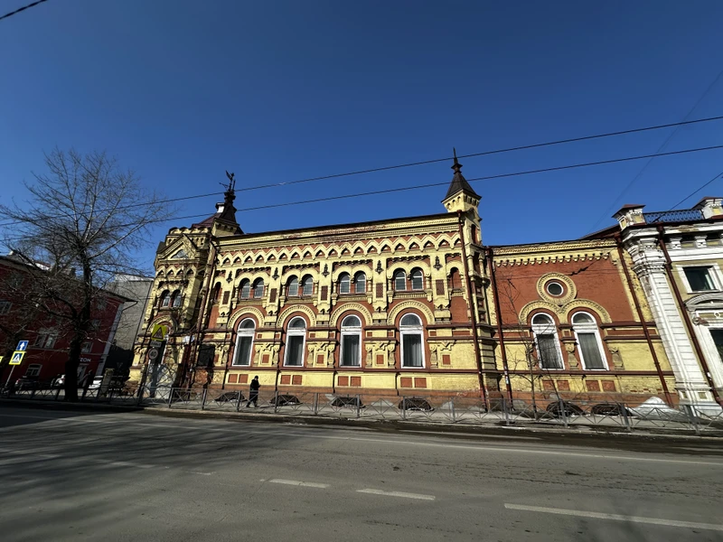 Очень понравилась экскурсия, маршрут логично сложен, от места основания города и далее по хронологии развития города