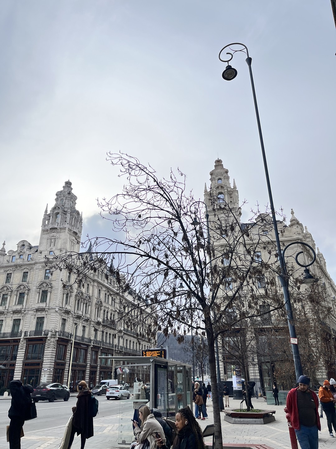 Отличная познавательная экскурсия, Максим знаток города и его истории, интересный маршрут без толп туристов