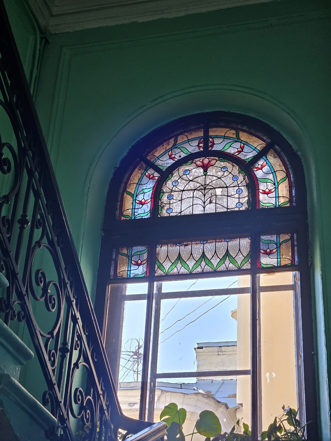 Петроградская сторона снаружи и изнутри (Мария)