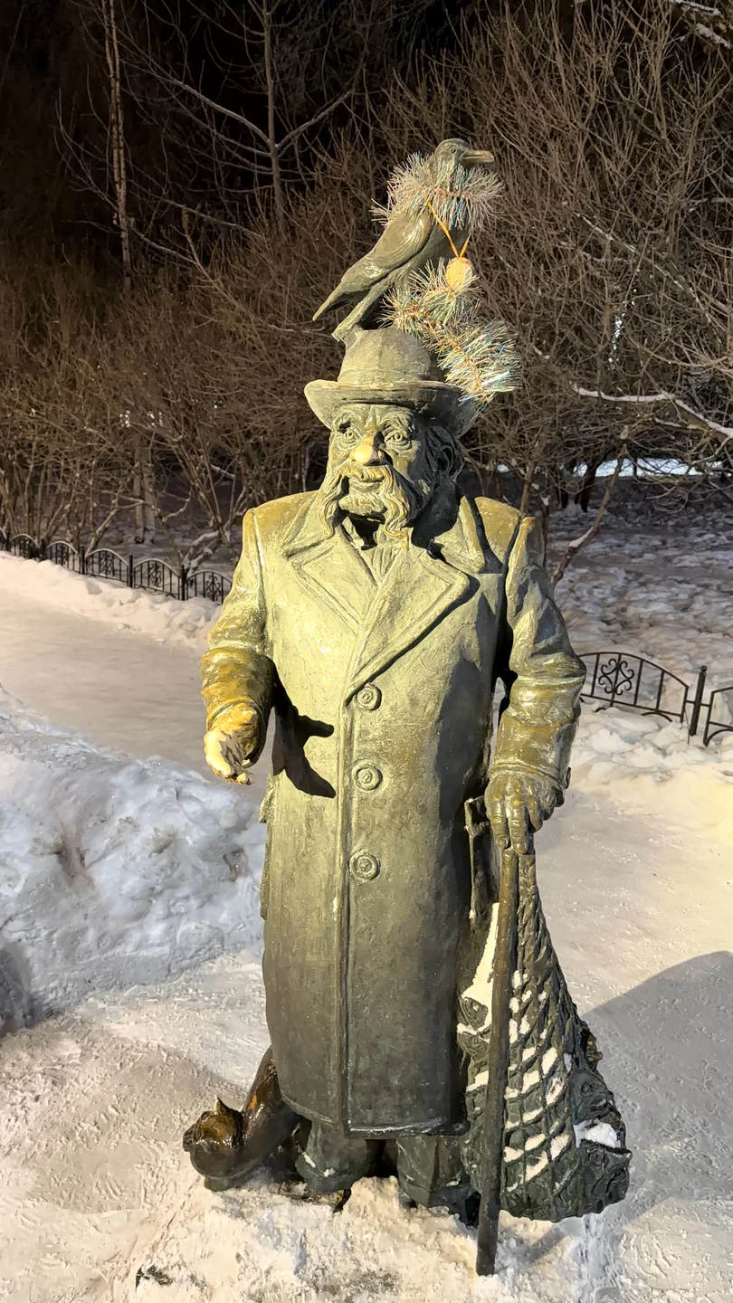 Нам очень понравилась экскурсия! Владислав хорошо знает и любит Архангельск. Показал нам много интересных мест и