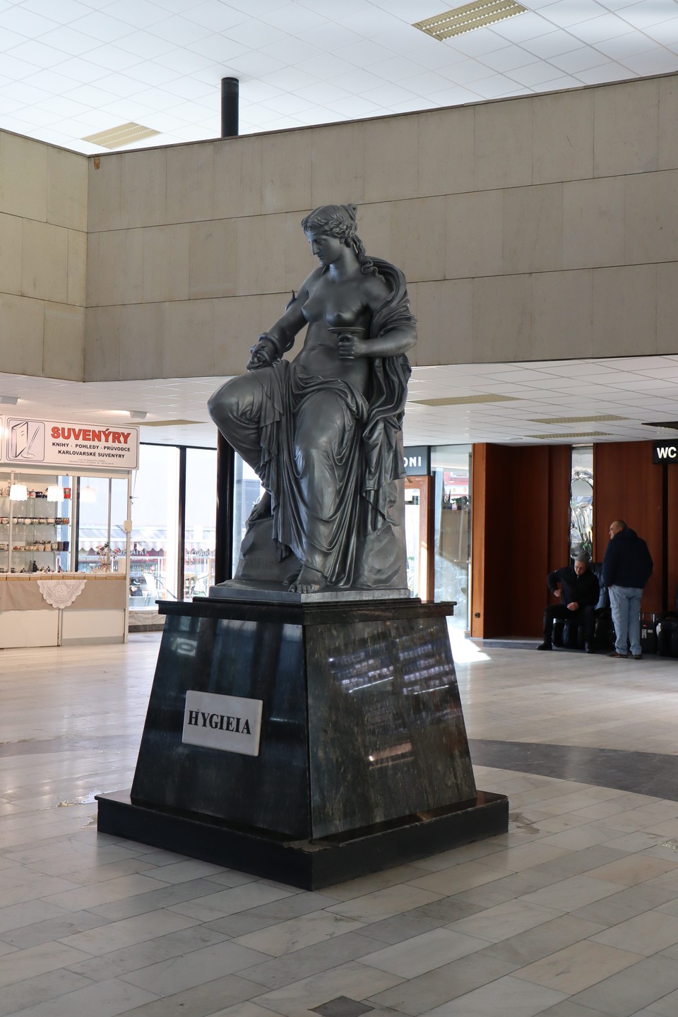 Прекрасное место и отличный экскурсовод. Есть что послушать и что увидеть, а также чем заняться в