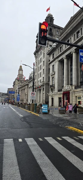 шанхай прекрасный город много интересных мест. рекомендую но всем рекомендую не бегла а прям на несколько дней