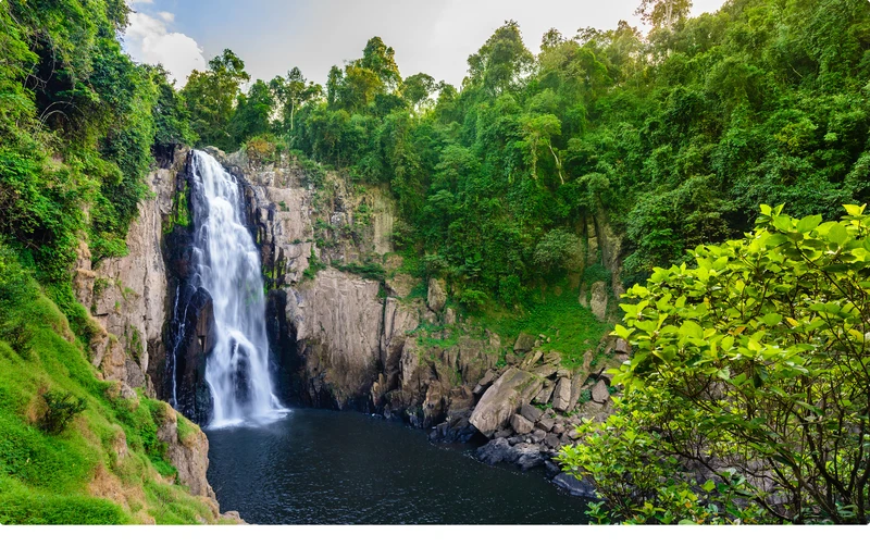 Из Паттайи - в край водопадов