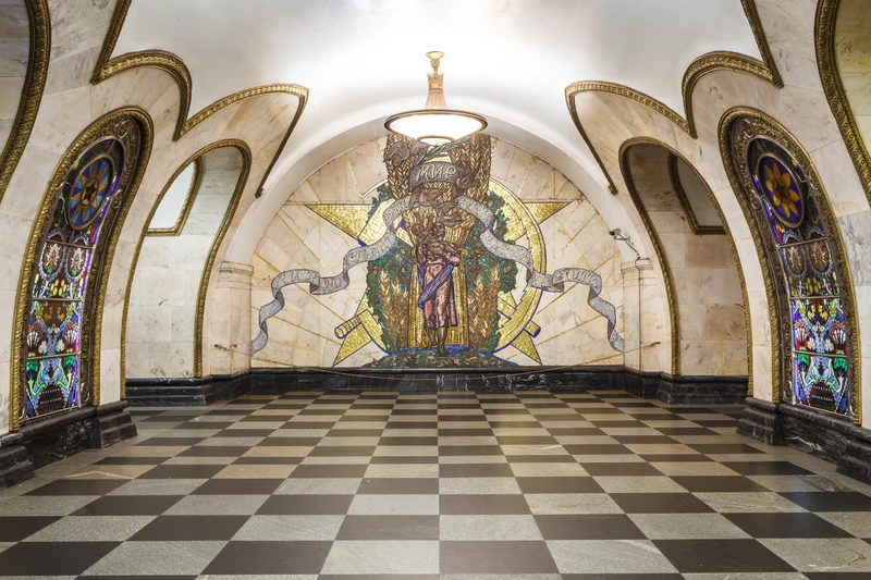 «Магия кольца»: квест-экскурсия по московскому метро (без гида)