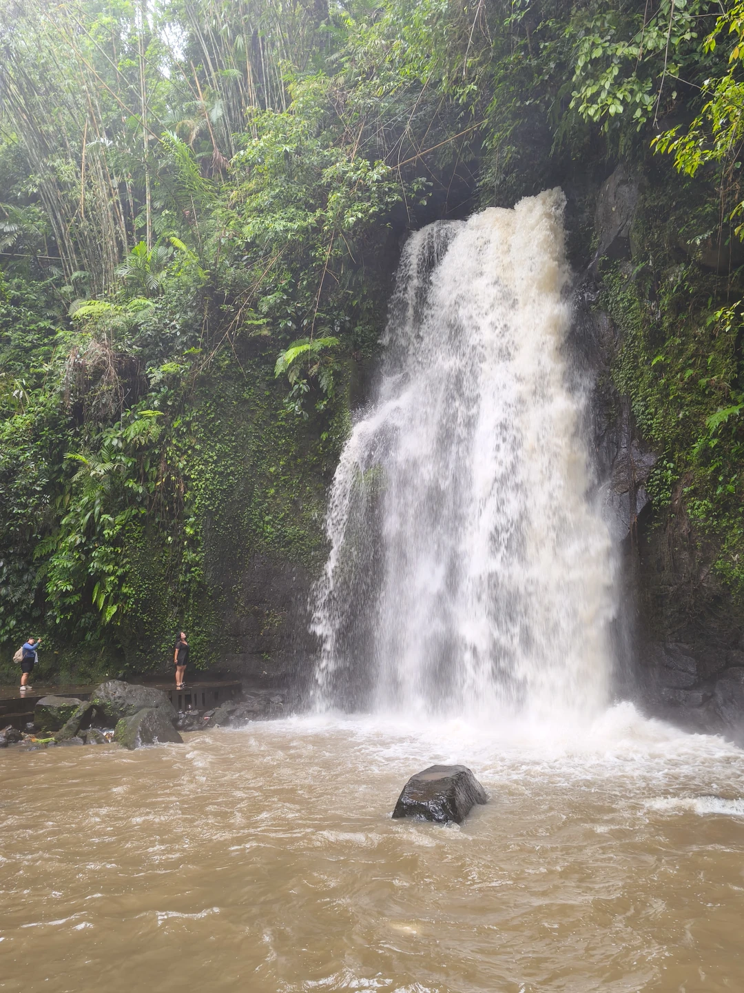 Отличная экскурсия, все вовремя, чистая машинка с кондиционером, очень приветливый гид сопровождающий - Альберт! Билеты в