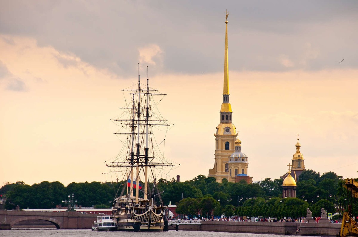 Фото 3 - Экскурсия: "Петропавловская крепость: тюрьма, подземный ход и усыпальница царей"