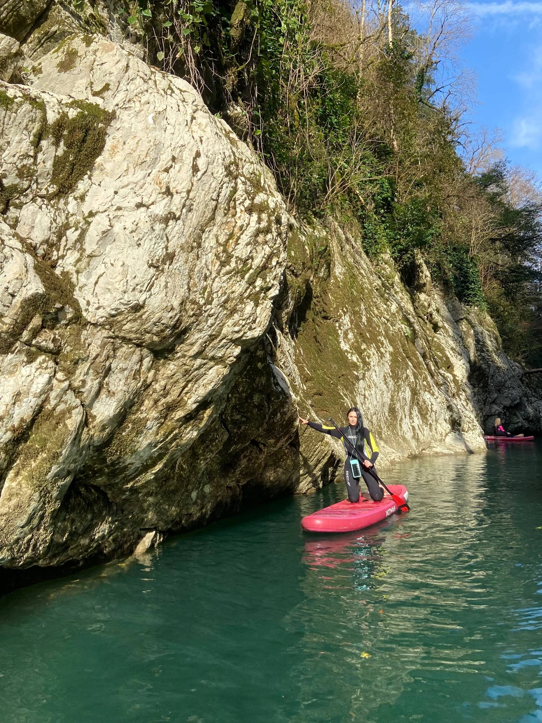 Экскурсия очень понравилась. Евгений (инструктор-экскурсрсовод) все очень понятно обьяснил. Красиво рассказал о каньоне пока ехали до