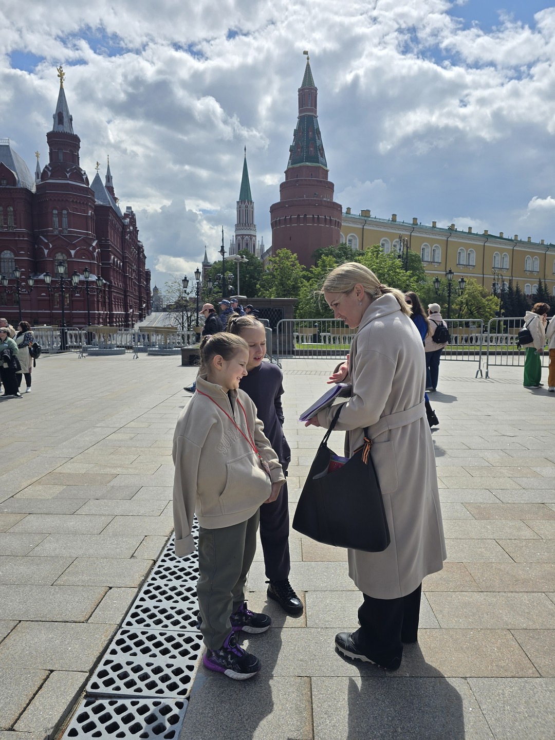 Отличная экскурсия. Екатерина прекрасна! Адаптировала наш маршрут в связи с закрытием Красной площади, провела отличную, интересную