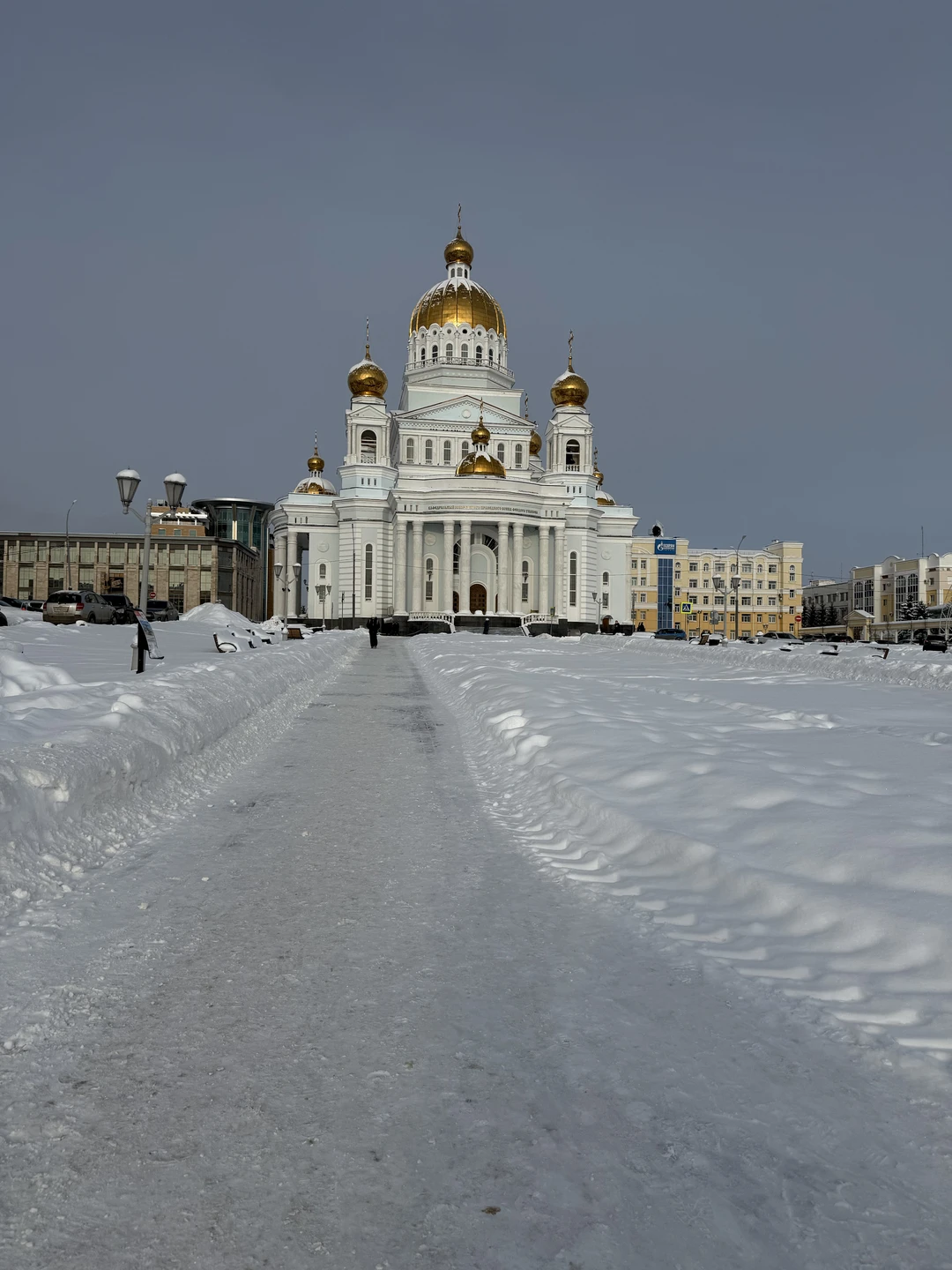 В этот зимний день с удовольствием прогулялись с Еленой по центру Саранска. Понравился рассказ про город