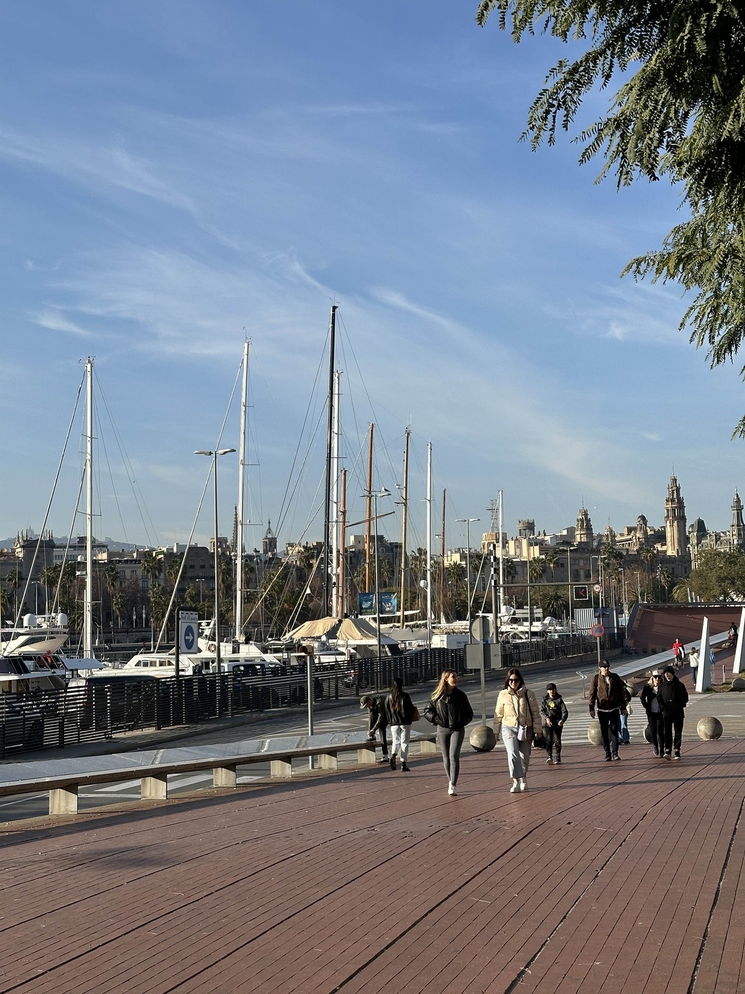 Спасибо Евгению за сегодняшний день. Было очень интересно, познавательно и весело. Модно выбирать локации! Ребенок в