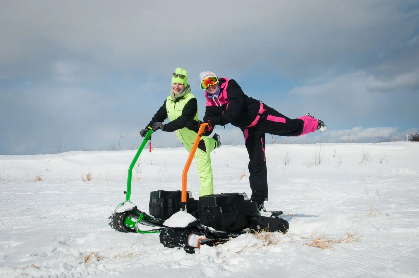 По Сахалину — на мотосноуборде!