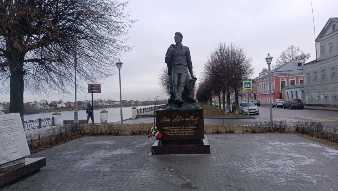 В очередной раз восхищаюсь профессионализмом гидов на Трипстер! Если Вы действительно хотите получить удовольствие от общения