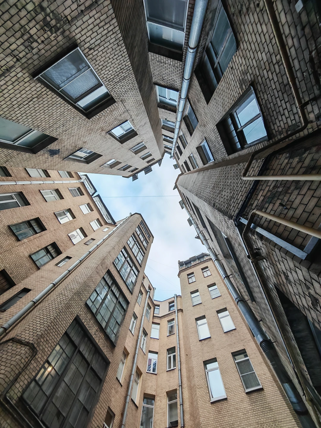 За угол от Невского проспекта: экскурсия по проходным дворам (Вера)