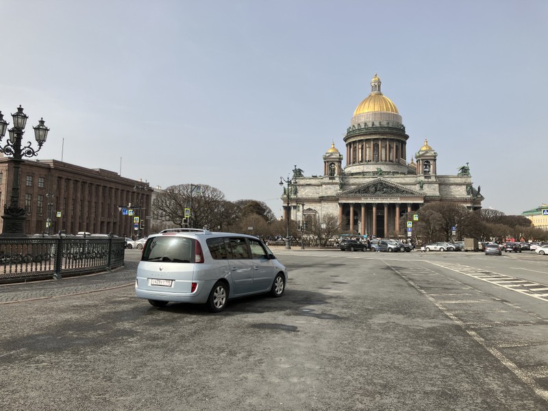 Обзорная экскурсия на машине по центру Петербурга