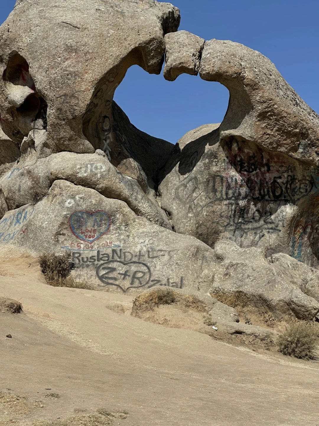 Были в октябре на экскурсии. Нам все понравилось, гид Фируз очень интересно рассказывал о местном быте и местах куда мы заезжали
