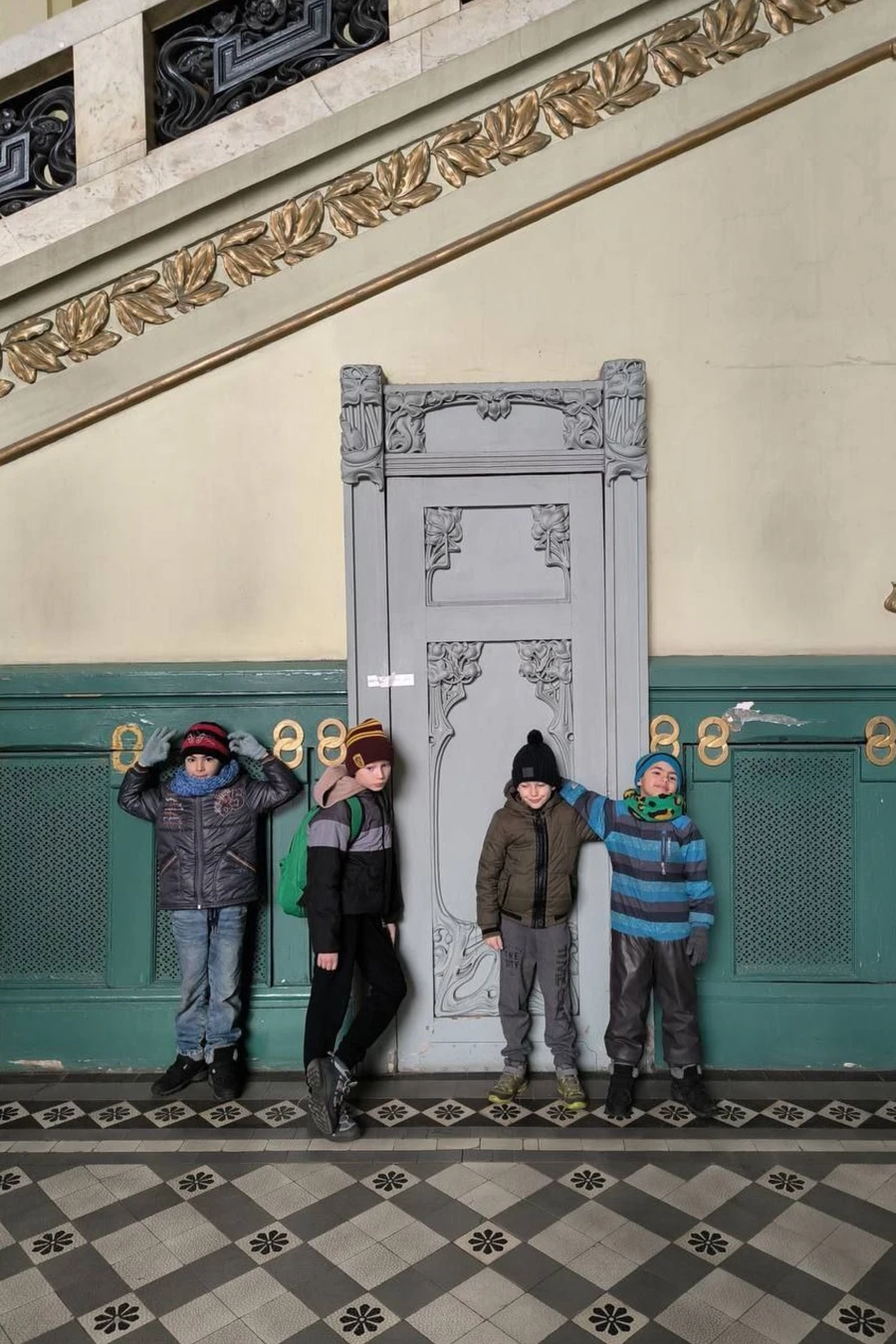 Квест-экскурсия по Витебскому вокзалу в Петербурге (9/10)