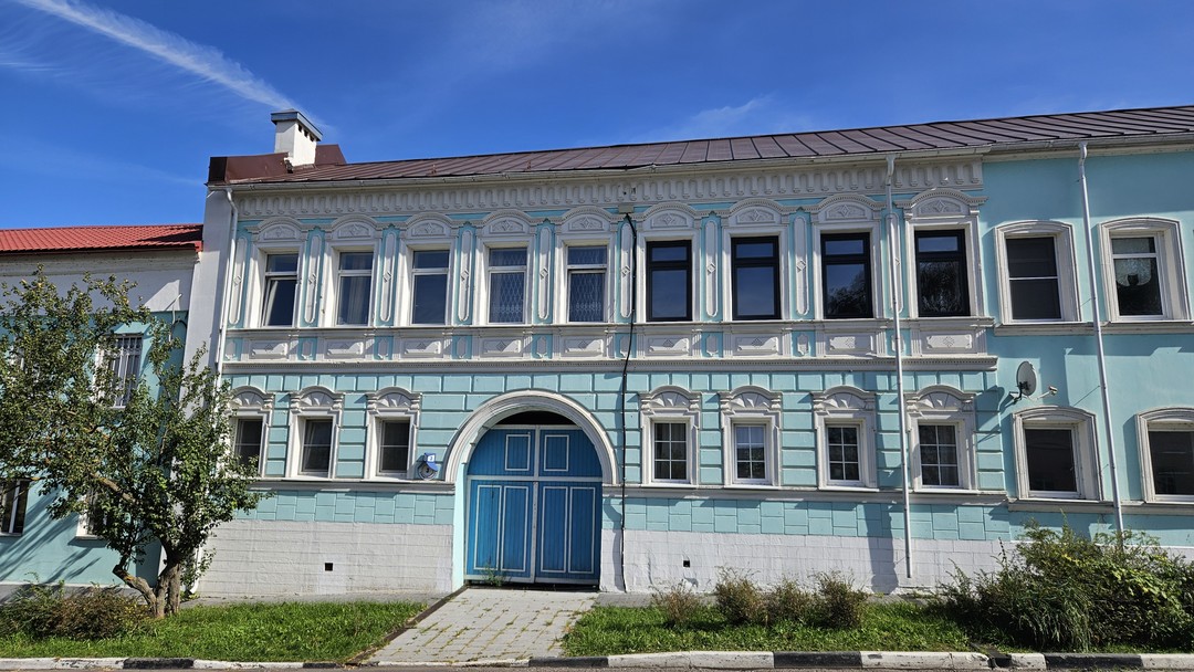 Посетили все ключевые локации в центре Коломны. Всё здорово - гид Наталья не только продемонстрировала глубокие