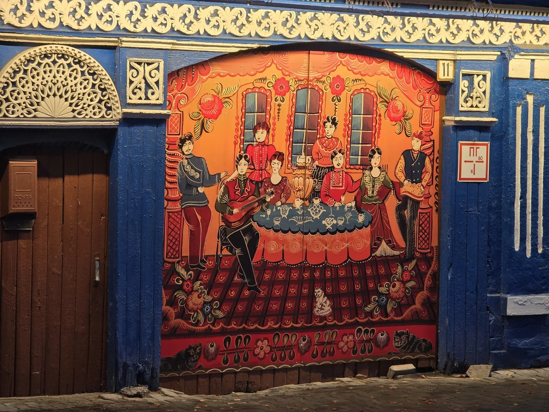 Наконец-то сбылись давние помыслы посетить старинные Семёнов и Городец. Экскурсия удалась на славу. Гид Любовь не