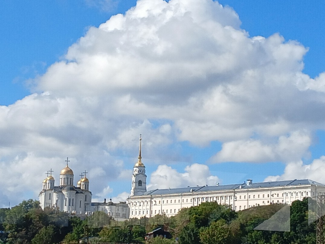 Прекрасно организованная экскурсия, замечательный экскурсовод. От экскурсии остались незабываемые впечатления, хотелось бы вернуться в этот город