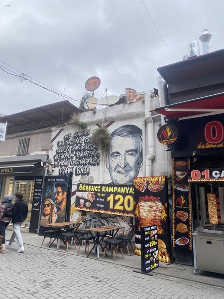 очень интересная и познавательная экскурсия! нам все прнравилось) Мария поделилась крутыми локациями и ответила на все наши вопросы