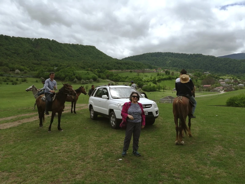 Конная прогулка в окрестностях Баку