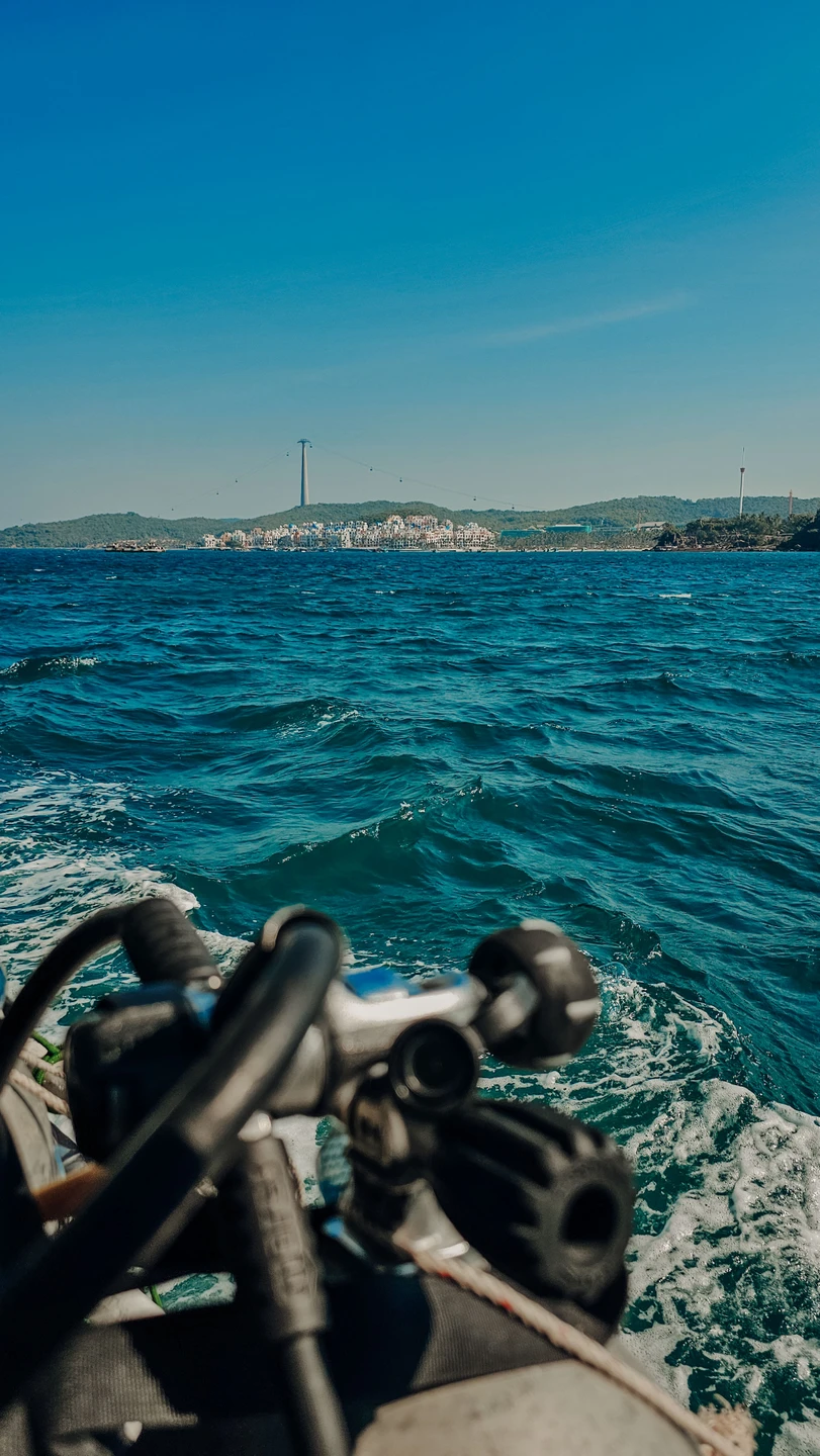 Доброго дня всем!! Выбрали дайвинг на Фукуоке с Евгением и не ошиблись,, остались в полном восторге!