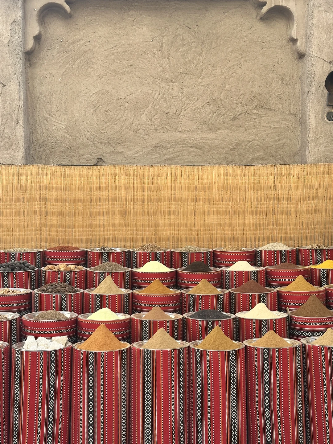 Очень понравилась экскурсия с Умаром! Приехал, забрал нас на машине из отеля, без опозданий, без задержек