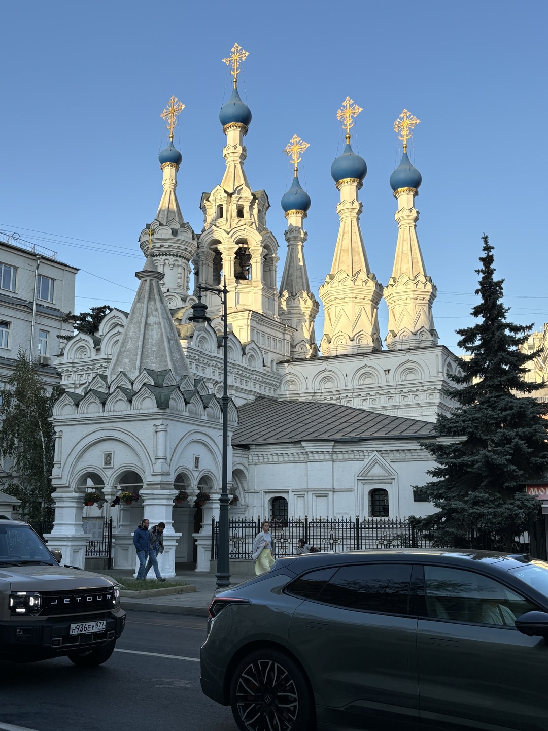 Переулки Тверской: скрытые сокровища улицы-витрины (Lela)
