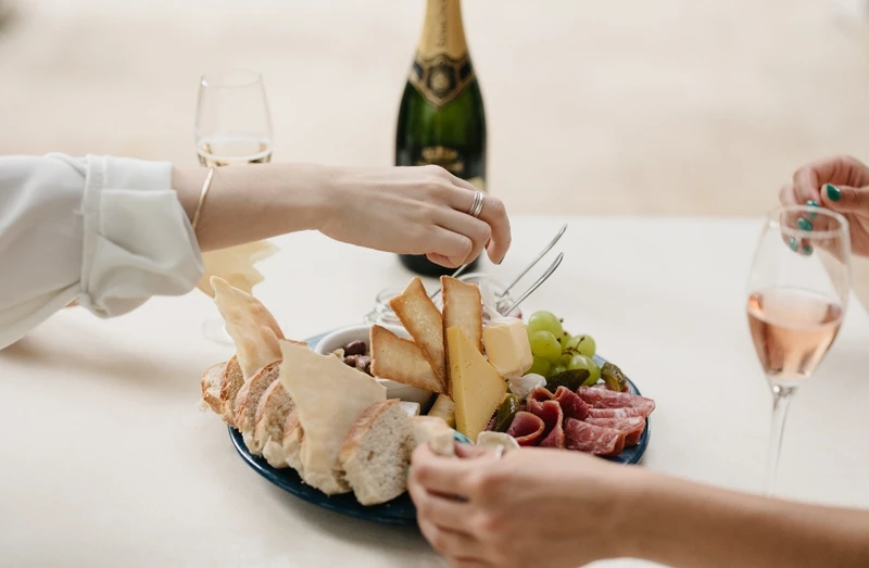 Истина в бокале: индивидуальный винный тур с профессиональным сомелье