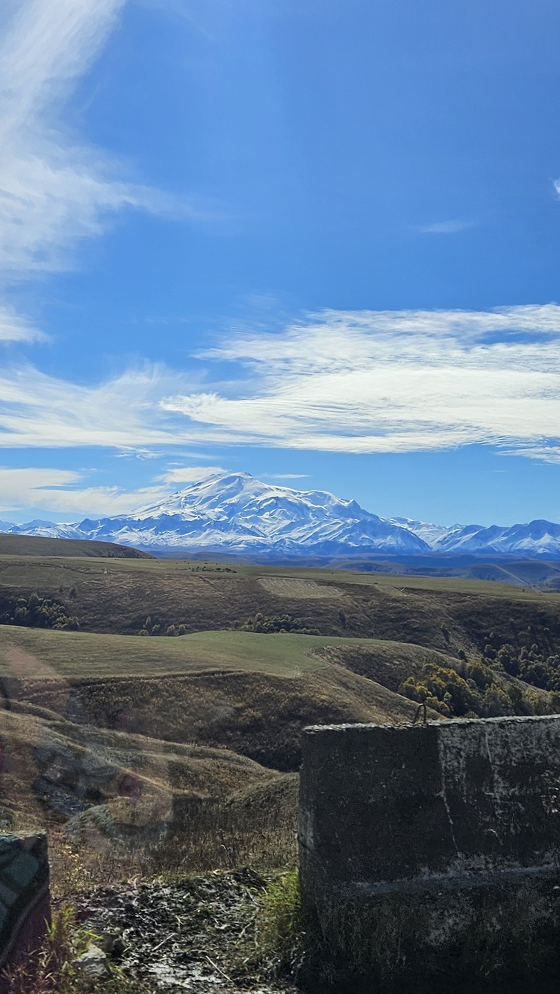 Нам очень понравился гид Ильяс. Виды красивые