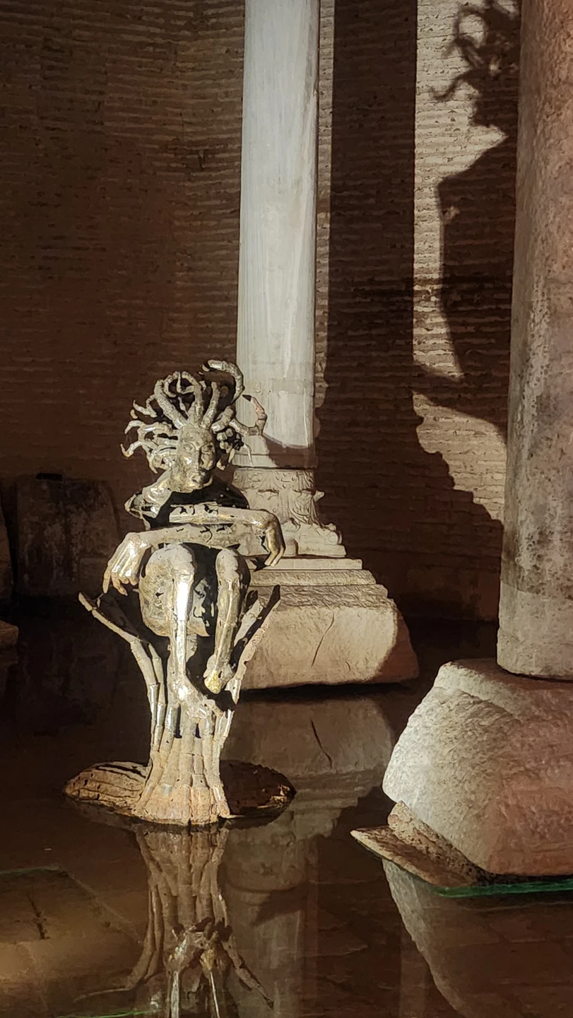 Специально привезли детей в Истамбул познакомиться с этим удивительным городом! Несмотря на усталость, длительность и насыщенность