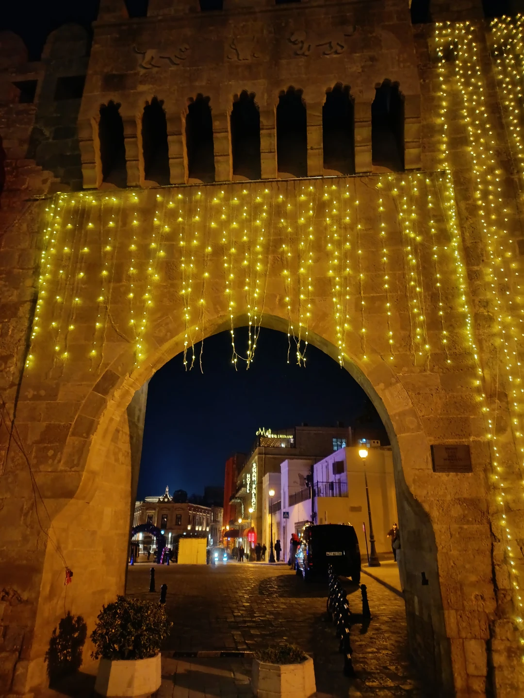 Мы остались очень довольны экскурсией. Гид Рауль очень подробно и интересно рассказывал об истории страны и