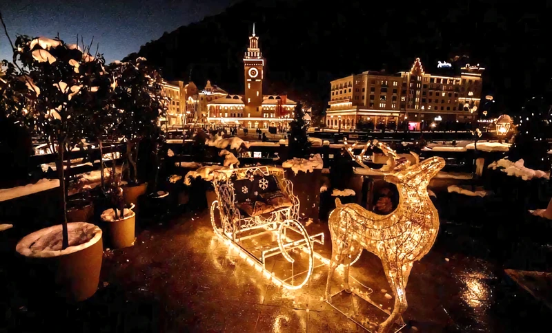 Пока часы 12 бьют: Новый год на курорте «Роза Хутор»