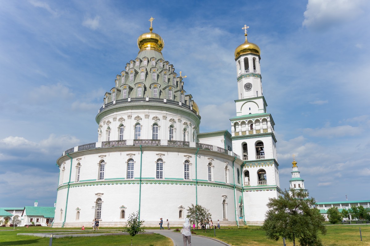 Главное изображение экскурсии - Из Москвы — в Звенигород и Новый Иерусалим (в группе)