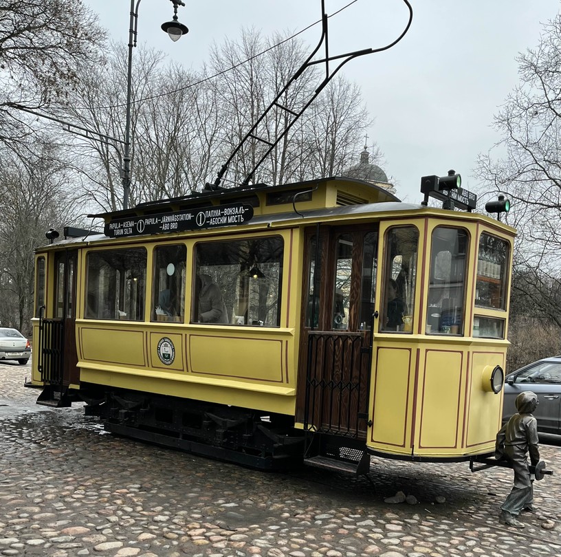 Выборг в компании художника (Наталья)