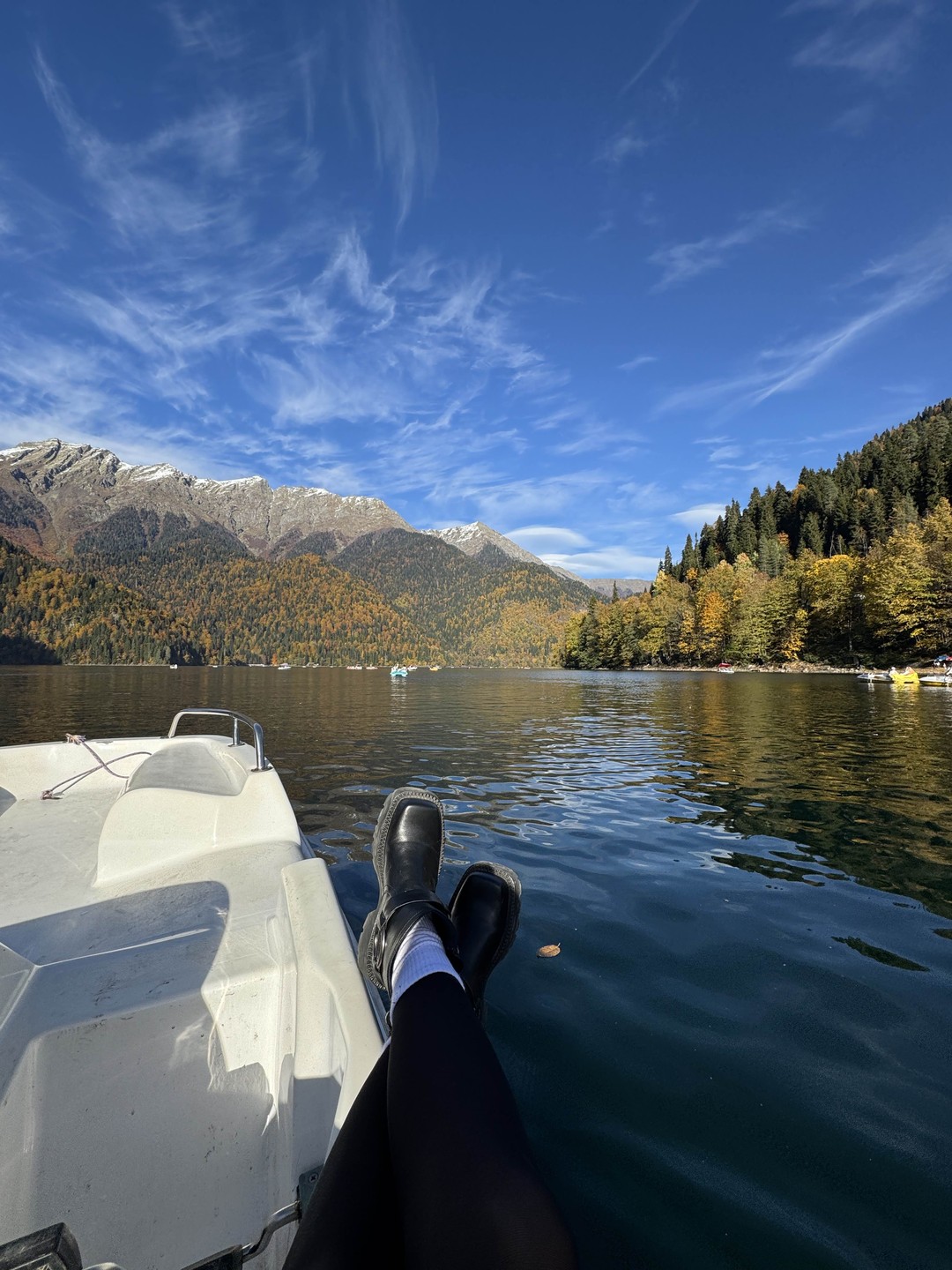 Сергей просто прекрасный человек!! Все было круто, показал нам замечательные места и рассказал историю Абхазии. Познакомил